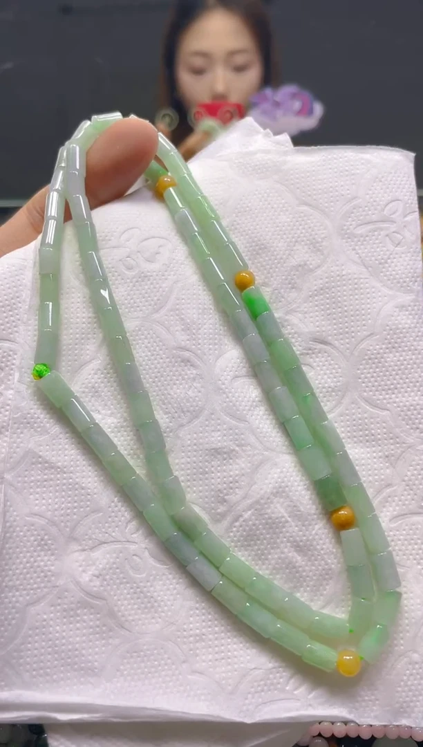 颈饰未镶嵌翡翠4MM
