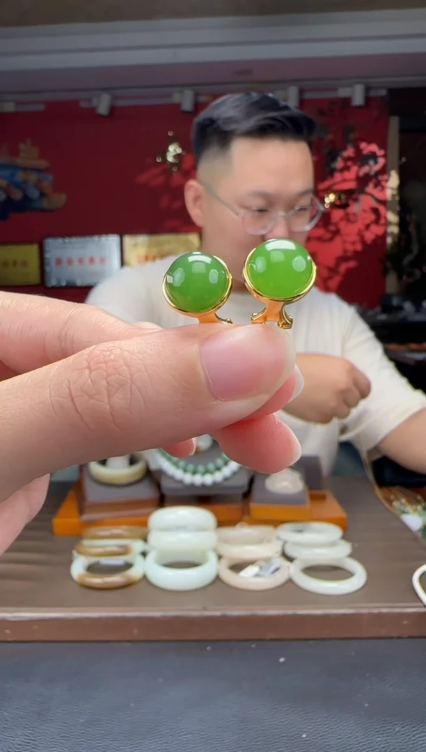 颈饰银S925镶嵌和田玉碧玉耳扣