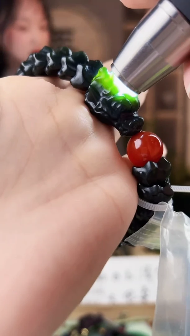 颈饰未镶嵌和田玉拍一发一，多样性发货