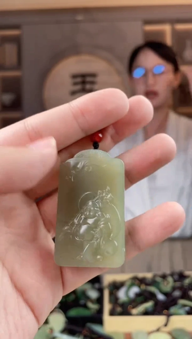 颈饰未镶嵌和田玉拍一发一，多样性发货