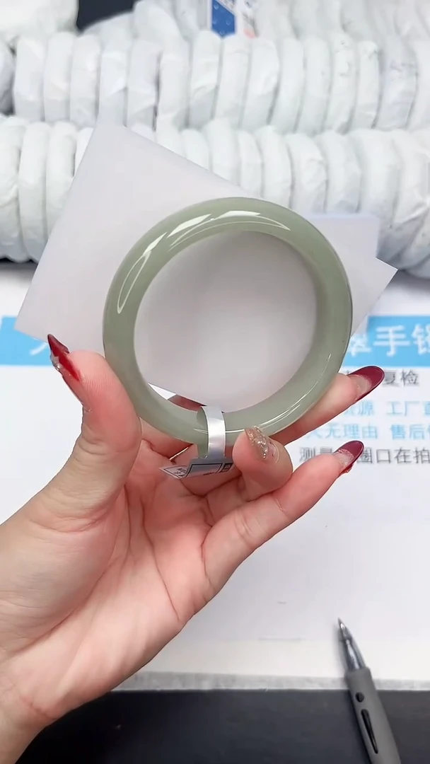 未镶嵌手镯石英质玉107-53.3D