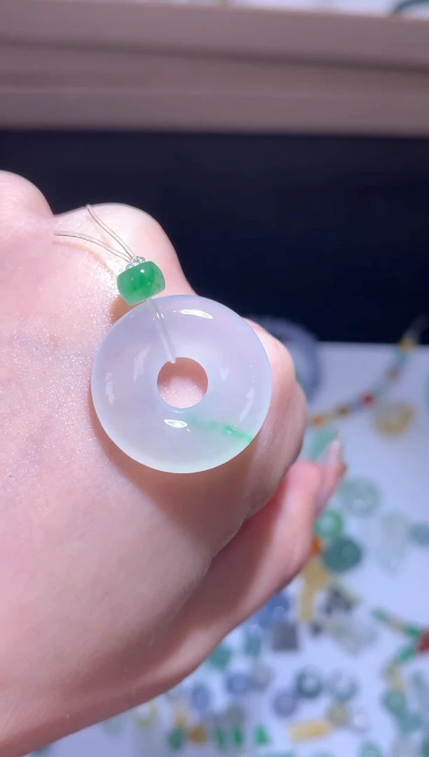 未镶嵌定制翡翠甜甜圈