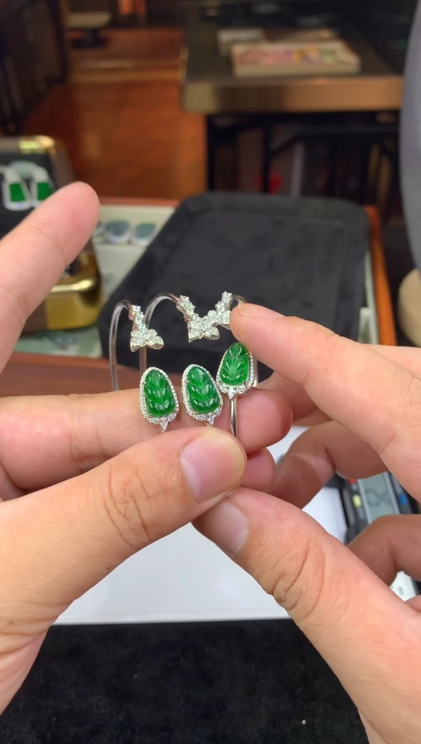 银S925镶嵌手镯翡翠7004988/526/多样性发/一件