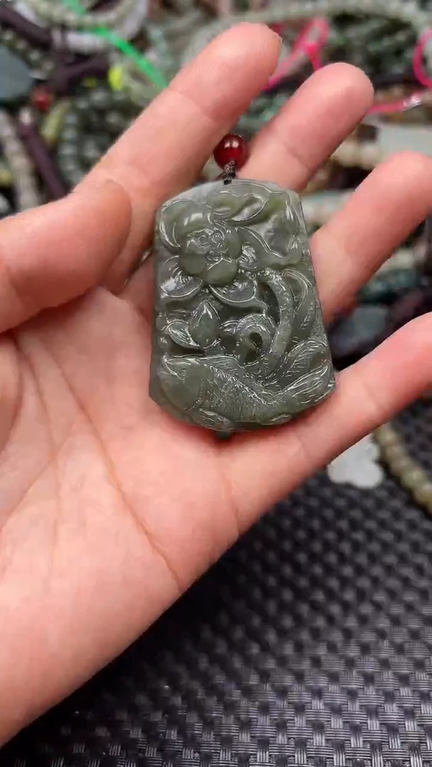 和田玉未镶嵌颈饰1