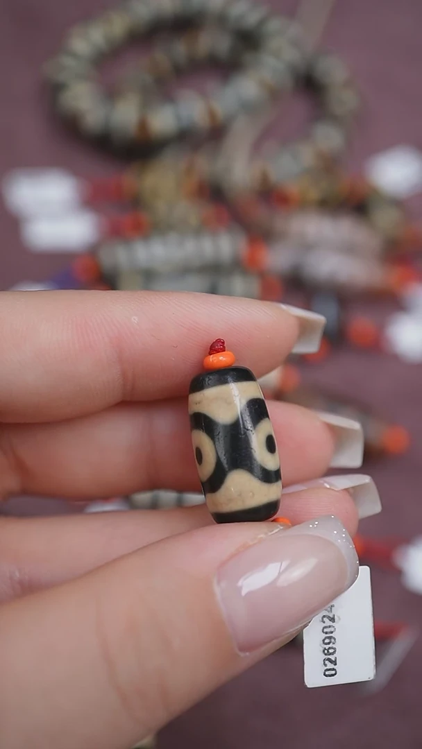 【闪购商品】玛瑙/玉髓颈饰未镶嵌蚀花玛瑙珠定制编绳