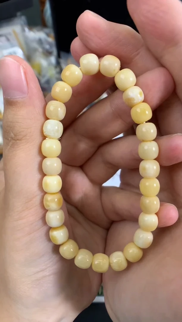 琥珀未镶嵌珠宝奇石1