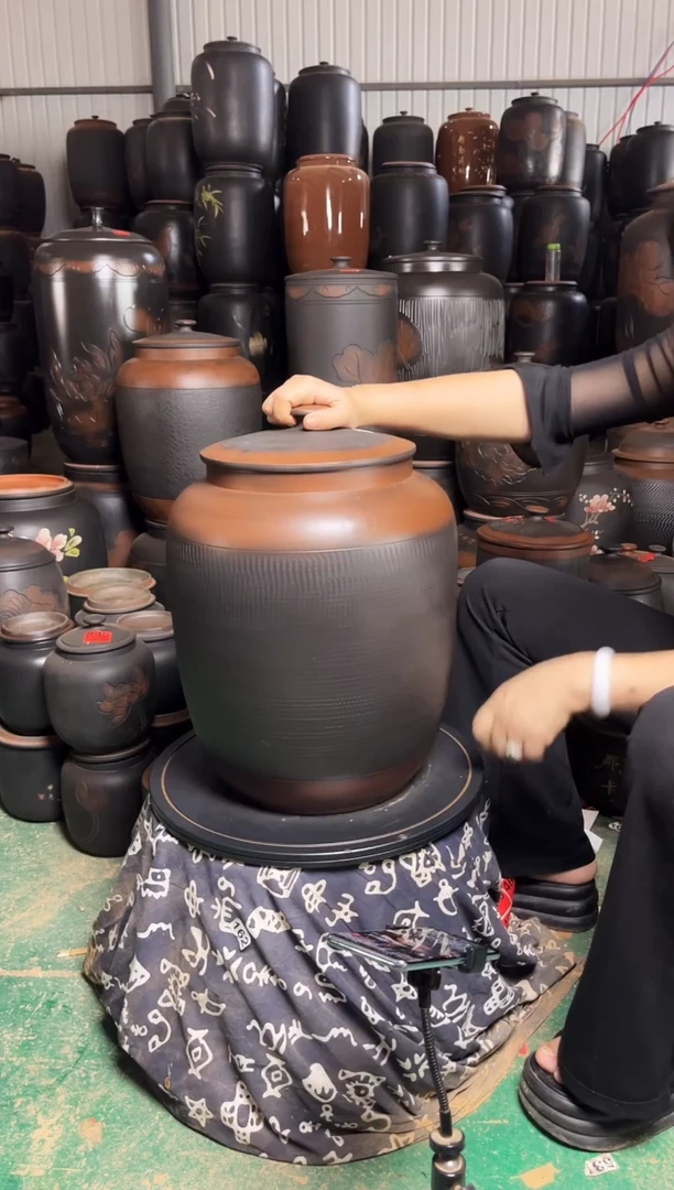 罐瑕疵茶缸高44cm 跳叨  398