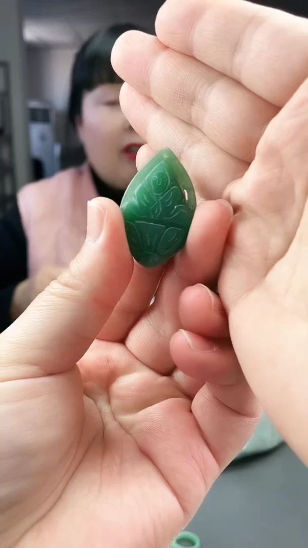 【闪购商品】密玉（石英质玉）老密玉观音未镶嵌多样性发一个