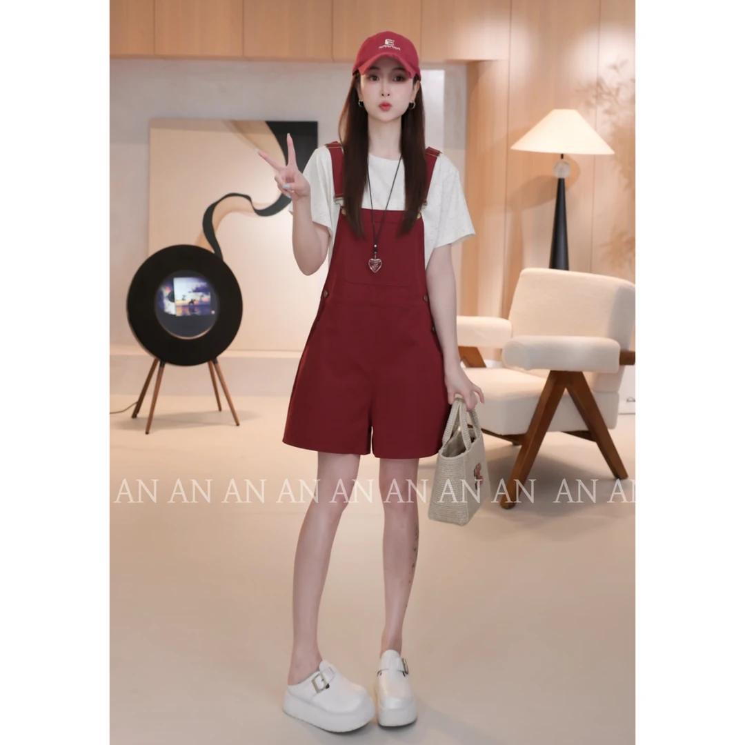 C04339新款小个子夏天俏皮减龄红色可调节背带短裤