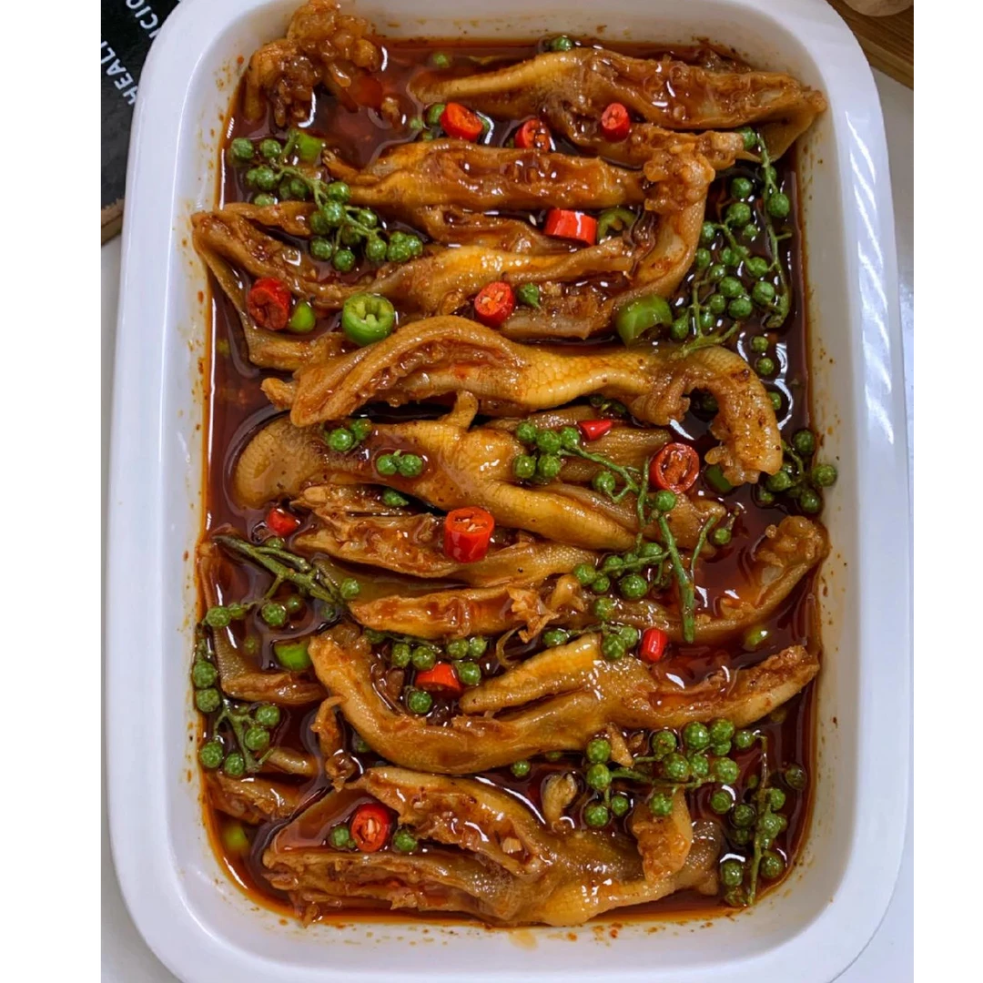 乡当优藤椒无骨鸭掌麻辣鲜香老少皆宜