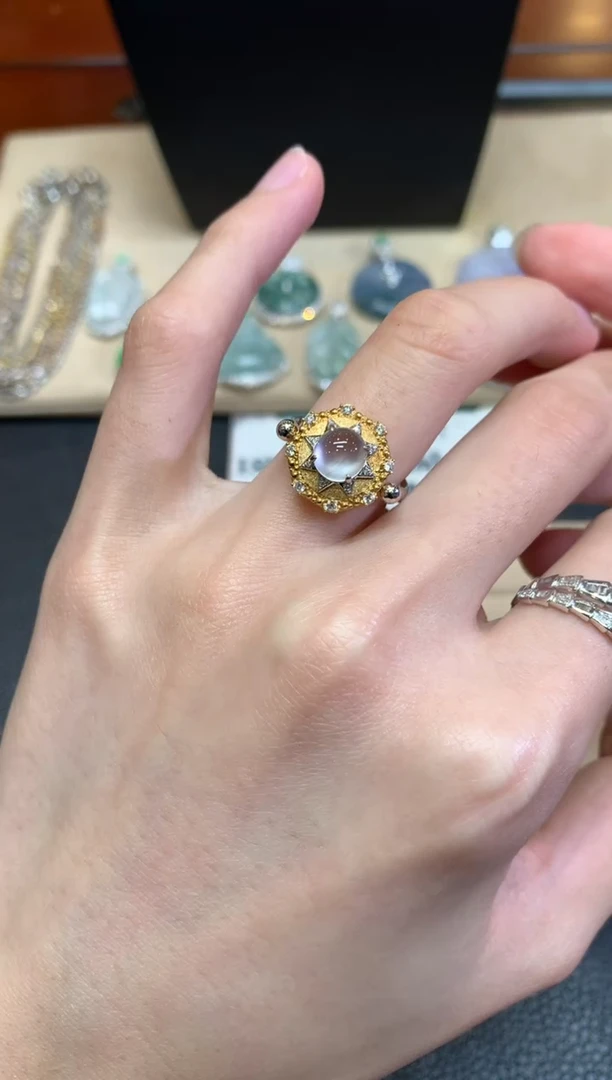 【闪购商品】翡翠戒指18K金镶嵌蛋面【无服务费】