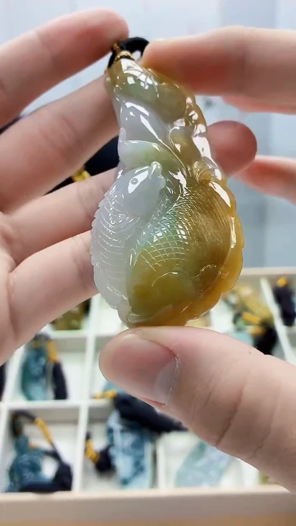 未镶嵌定制翡翠5060bb-毛货挂件67