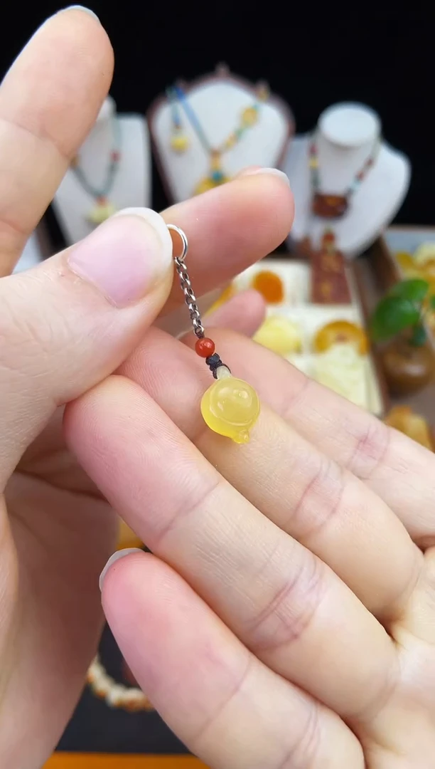 琥珀未镶嵌珠宝奇石柒月