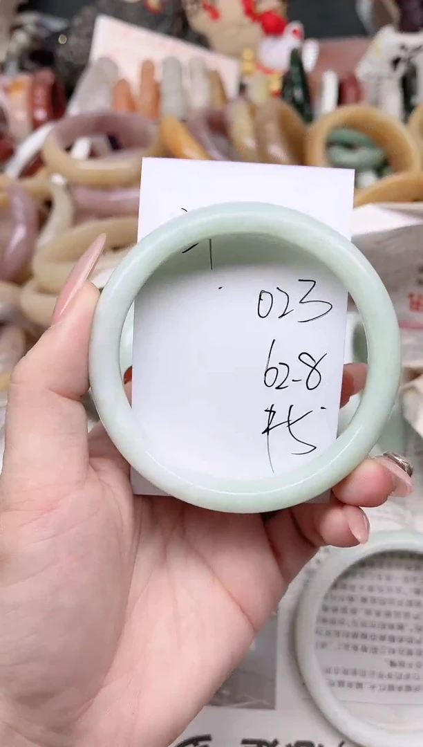 未镶嵌手镯石英质玉023