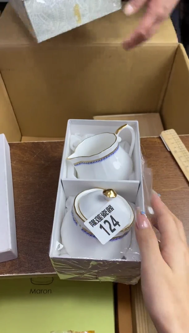 【闪购商品】瓷片隆莲瓷器欢迎大家