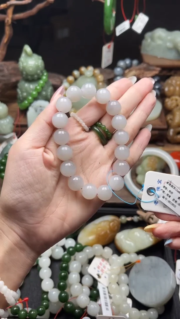 手串未镶嵌和田玉卡12青海烟紫 圆珠9010631