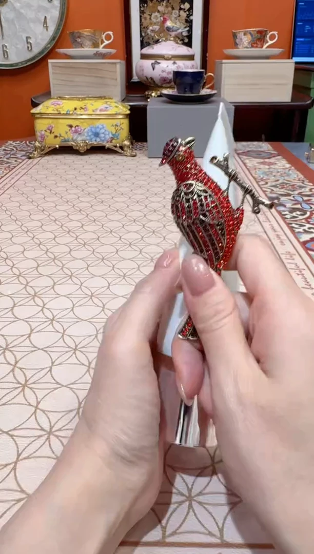 瓷片YQQQQQQQQQQQQQQ