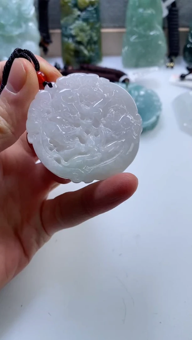 【闪购商品】翡翠挂件未镶嵌