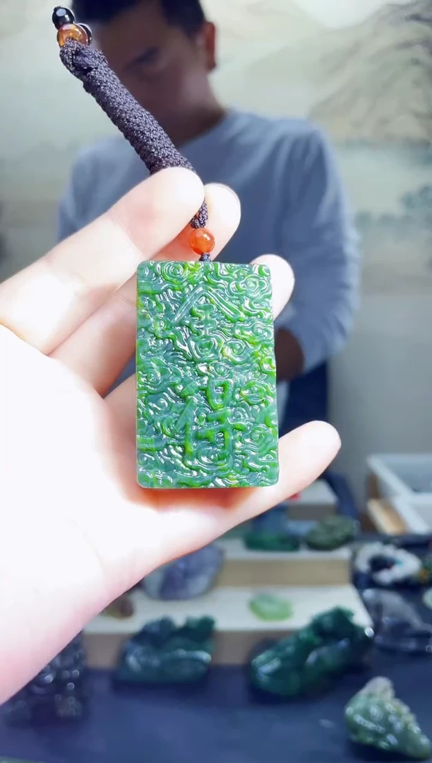 颈饰未镶嵌和田玉1