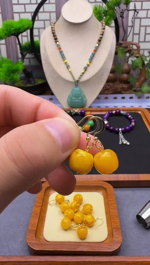 蜜蜡14K金镶嵌耳饰E01