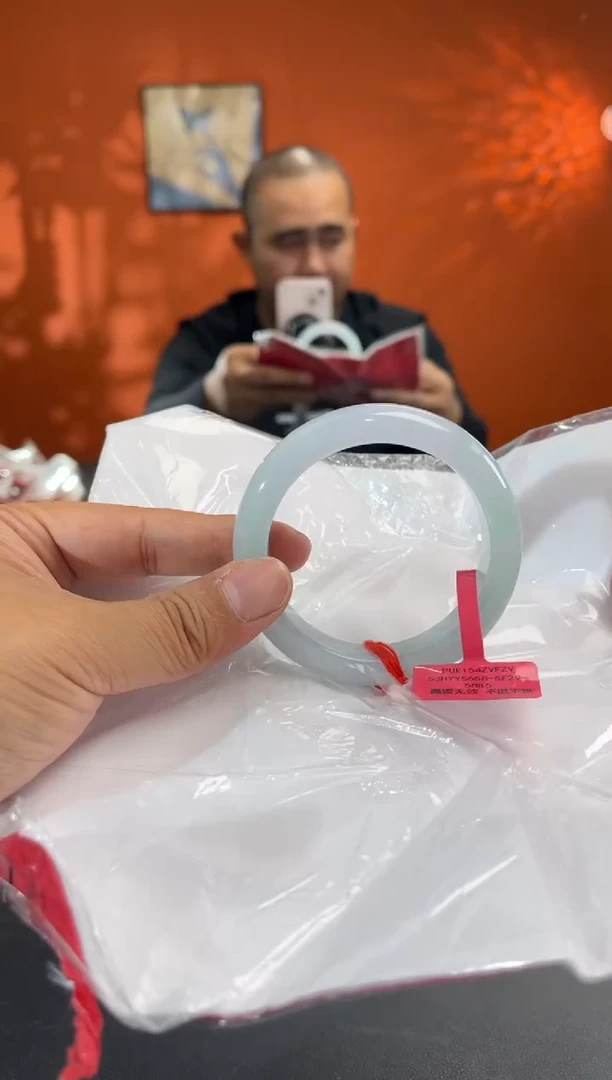 未镶嵌手镯翡翠10