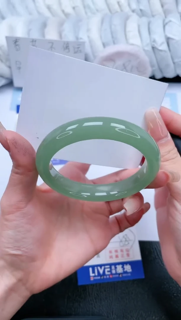 【闪购商品】石英质玉手镯未镶嵌T79-58.7