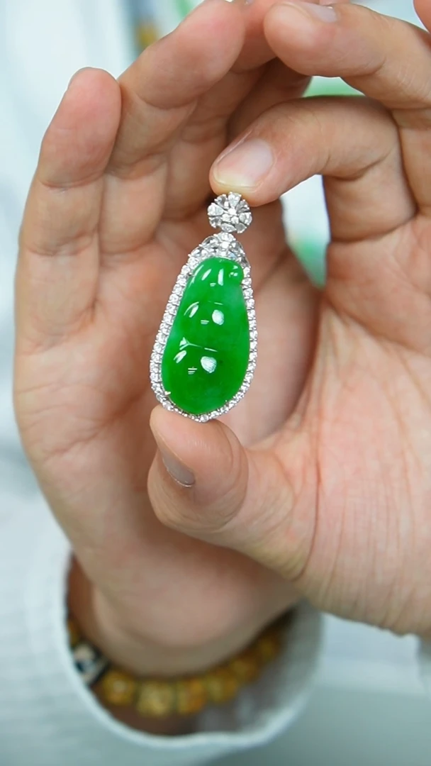 【闪购商品】翡翠颈饰18K金镶嵌57号-福豆/G/3