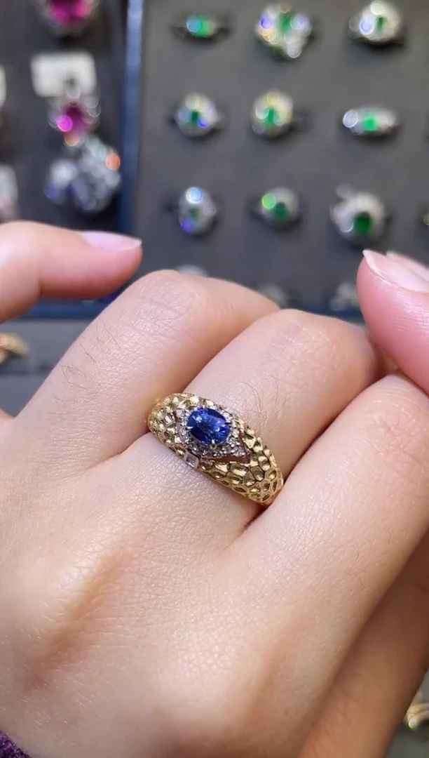 【闪购商品】蓝宝石戒指18K金镶嵌0.8ct
