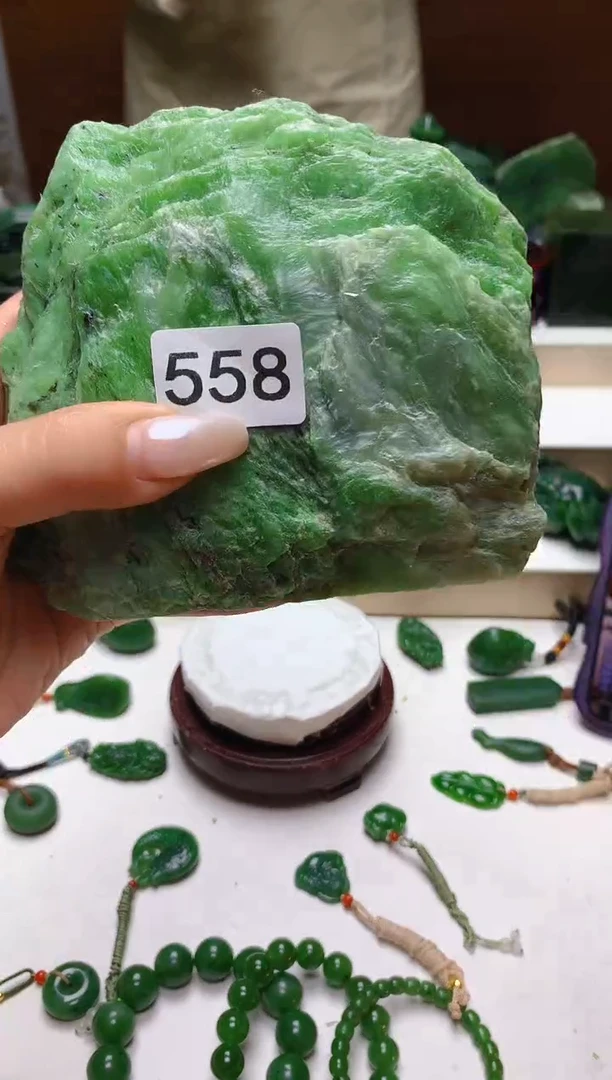 未镶嵌和田玉（碧玉）珠宝半成品1