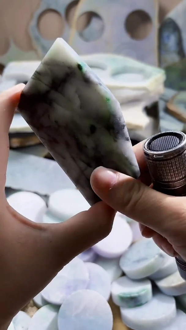 翡翠未镶嵌颈饰翡翠A货 姜谭756