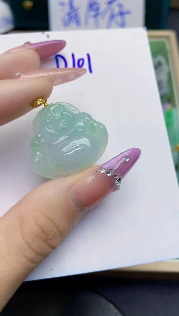 翡翠未镶嵌颈饰缅甸天然翡翠A货