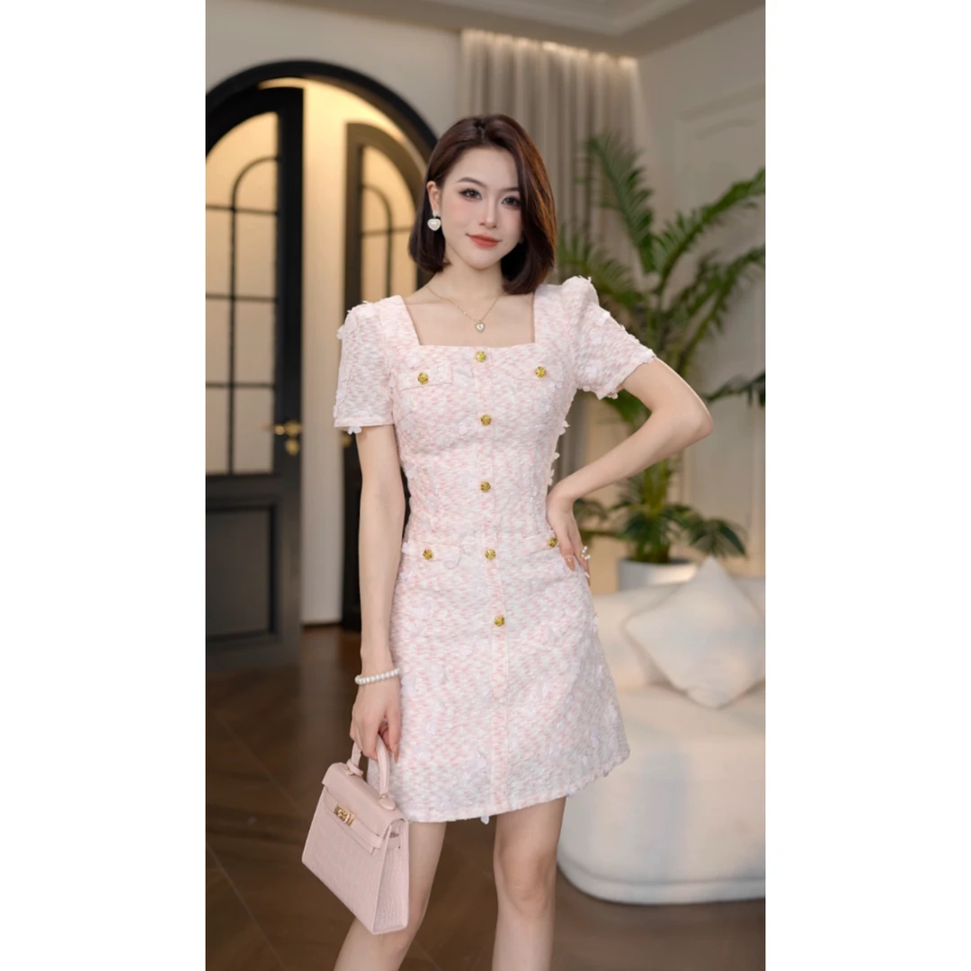 夏季2025新款粉色小众设计通勤时尚气质收腰法式短袖甜美连衣裙