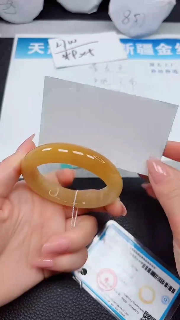 【闪购商品】石英质玉手镯未镶嵌480