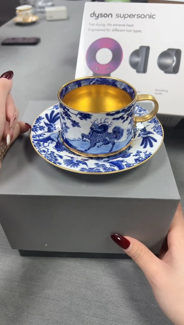 【闪购商品】瓷片新号开播不计成本欢迎点菜！