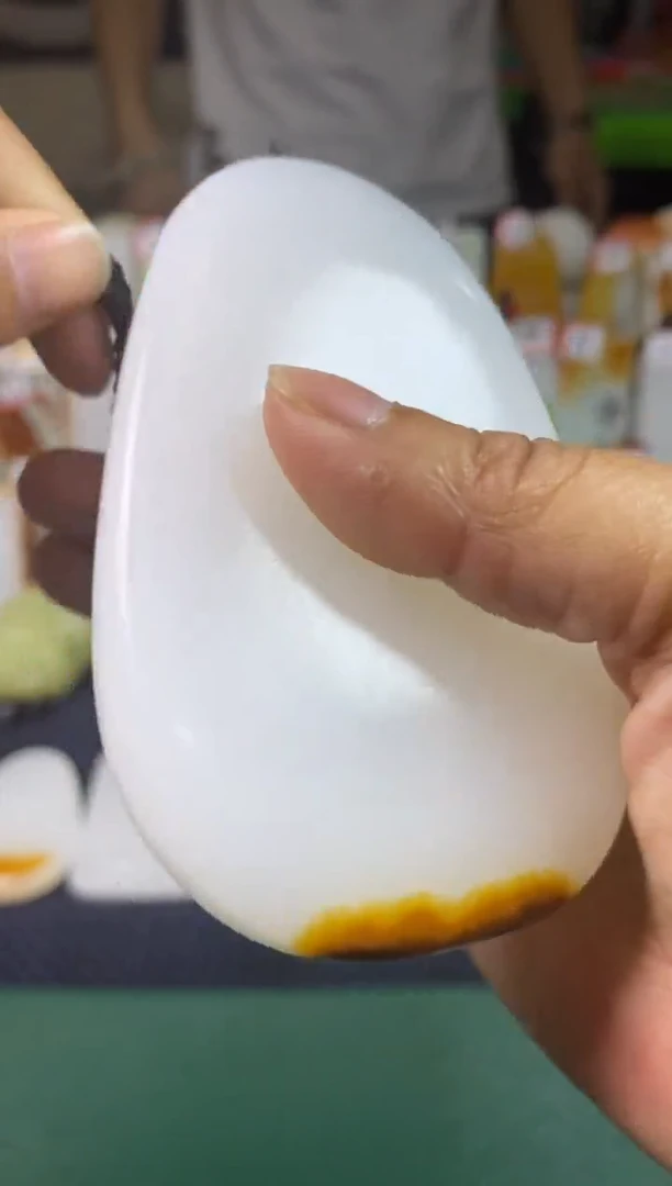 天然玉石未镶嵌颈饰