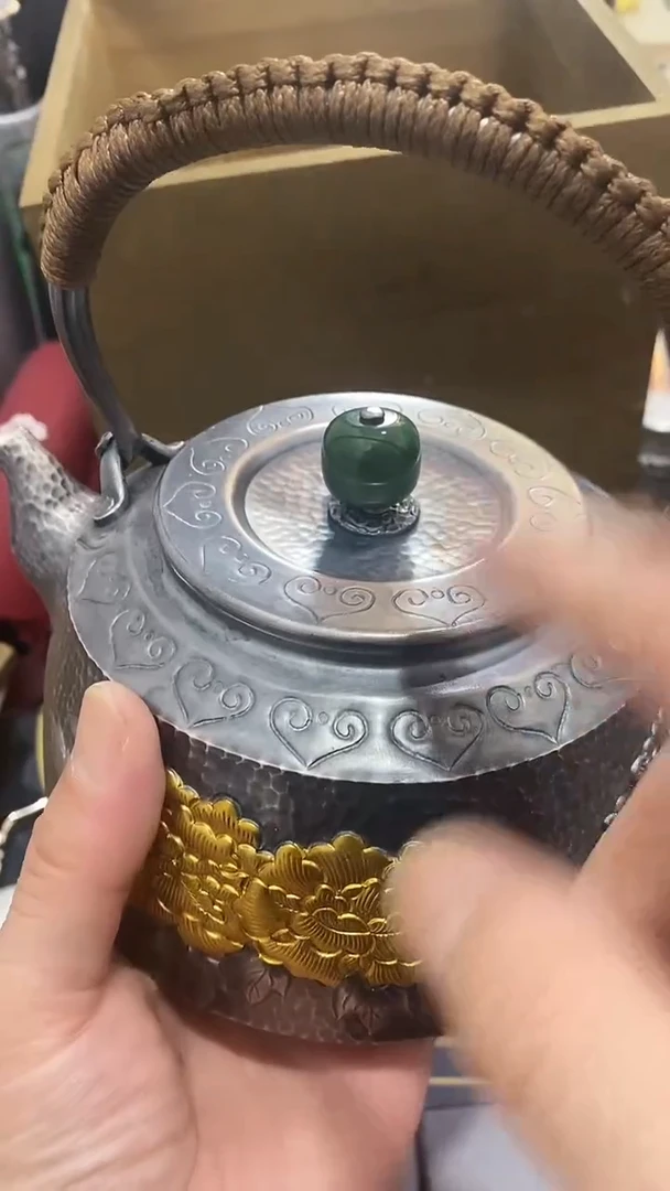 瓷片闪购商品 如图所示