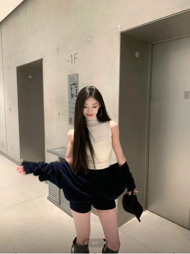 秋冬穿搭韩系松弛感针织开衫毛衣外套高领背心内搭休闲短裤套装女