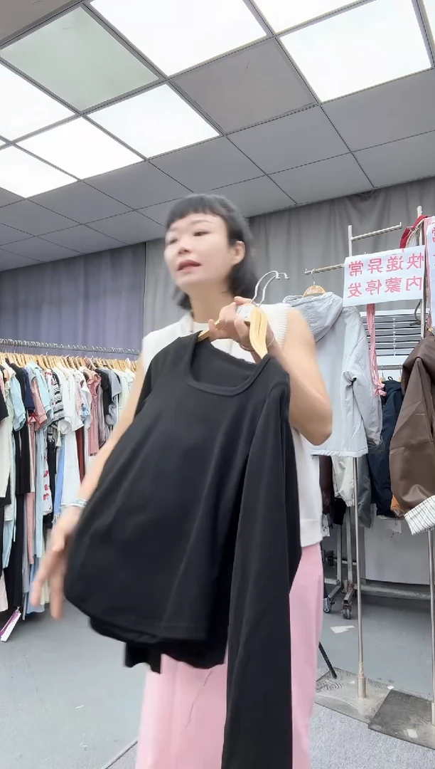 到手两件  大哥家漂亮衣服漂亮颜色