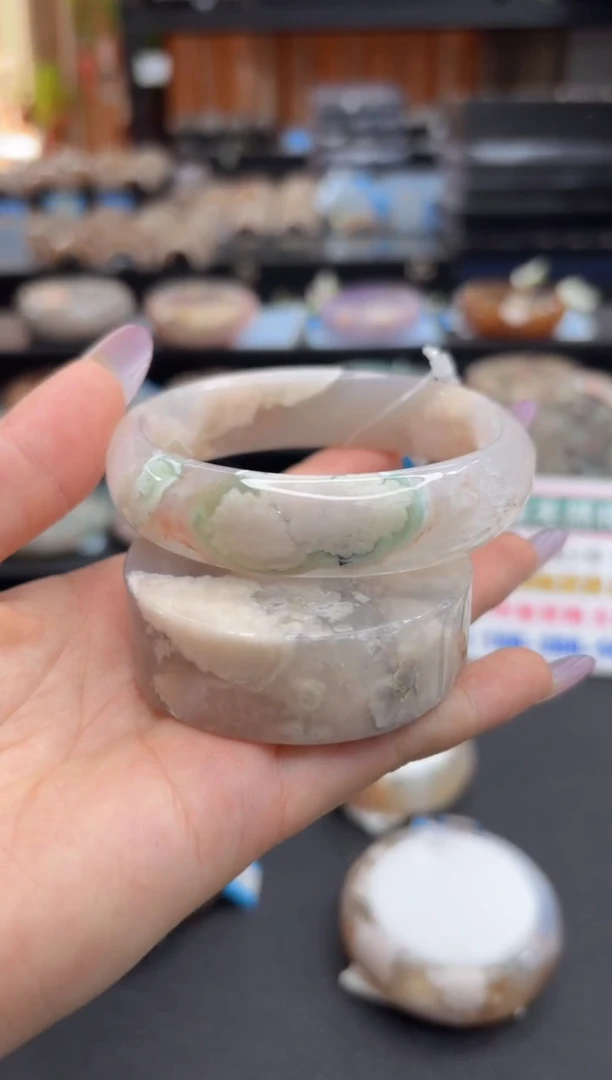 未镶嵌手镯石英质玉A177(60圈赠送镯心)