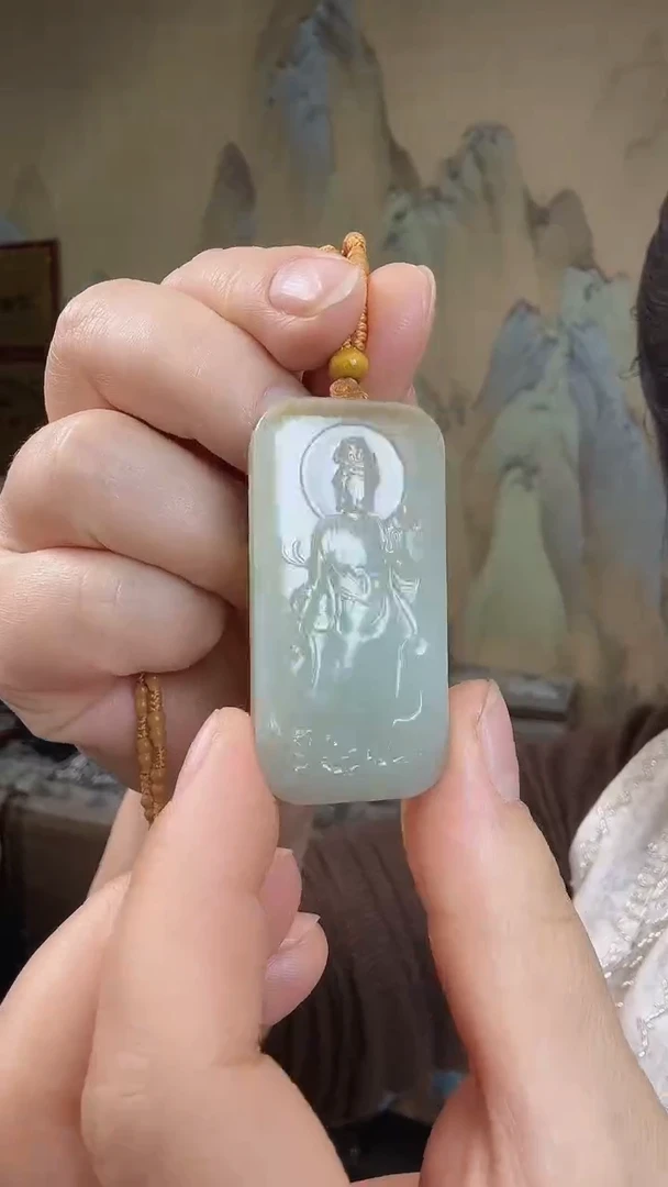 颈饰未镶嵌和田玉.