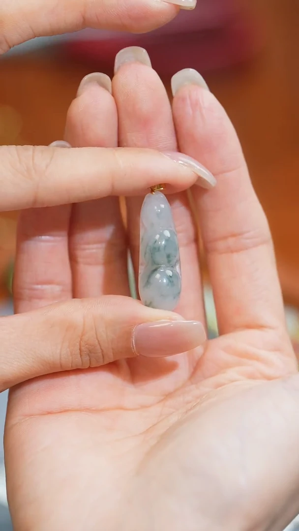 翡翠18K金镶嵌吊坠(不含链)福豆 | 268+0