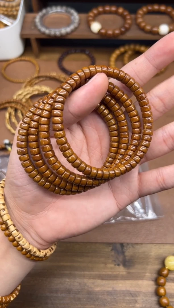 手串紫金鼠A019 黄皮实心药片