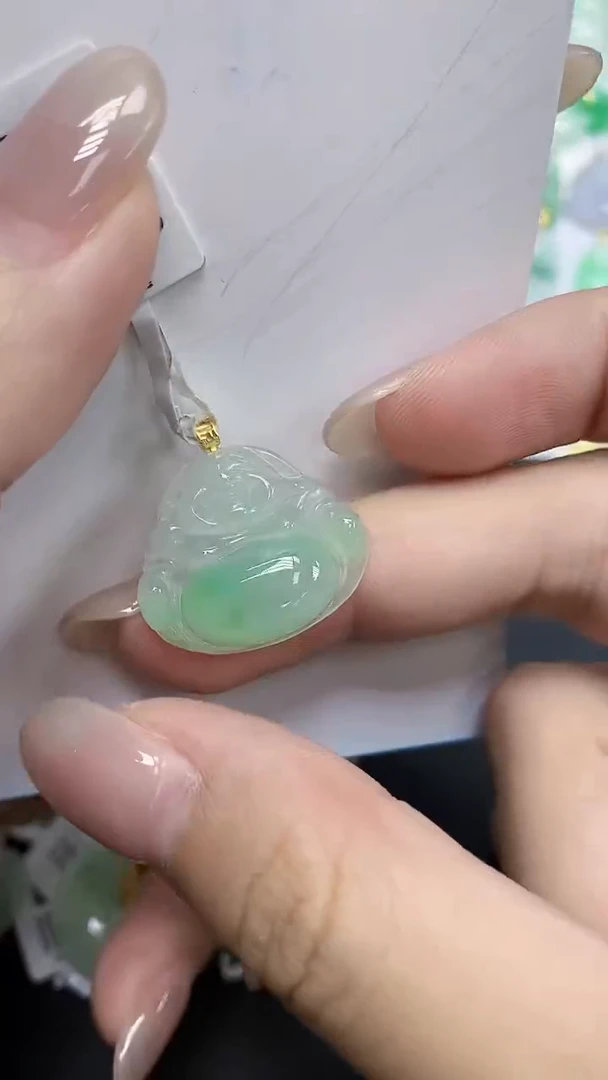 翡翠18K金镶嵌颈饰天然缅甸翡翠A货