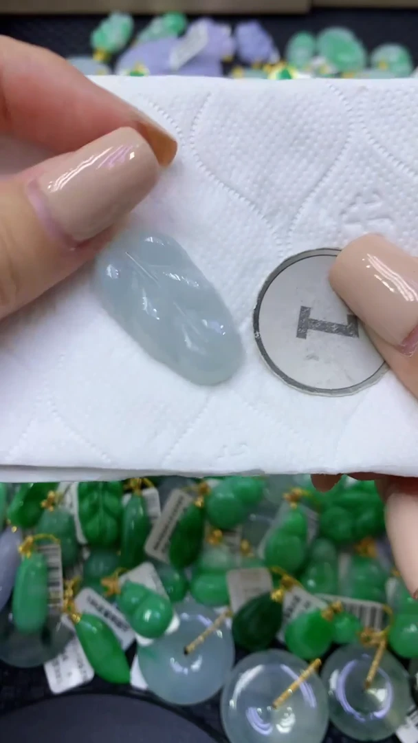 颈饰未镶嵌翡翠天然缅甸翡翠A货