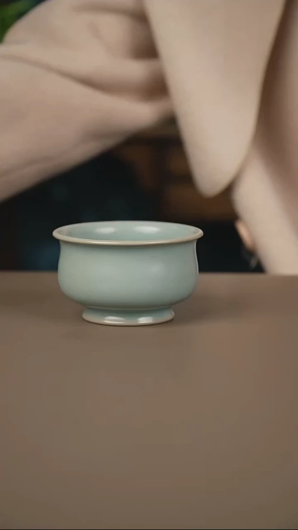 仿古炉式杯