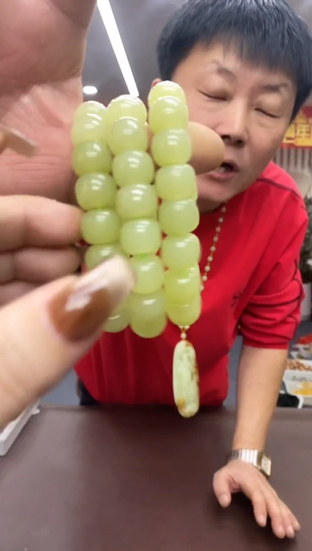 未镶嵌手链透闪石质玉14