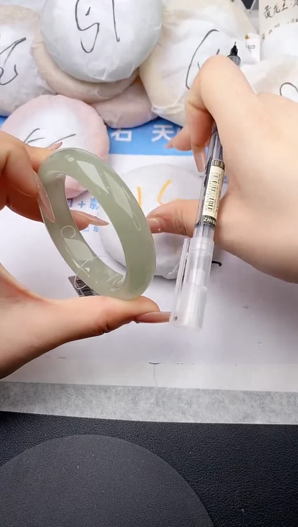 未镶嵌手镯石英质玉w15-DB53+