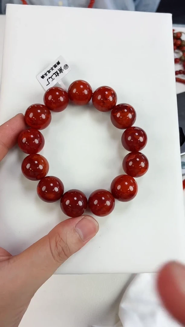 未镶嵌瓦西手串18+南红玛瑙一个/条