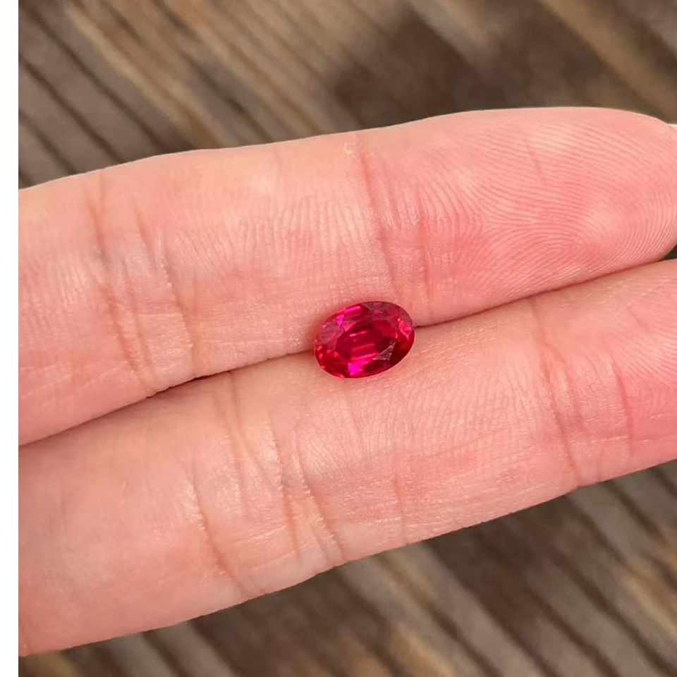培育红宝石培育红宝石鸽血红1.22ct