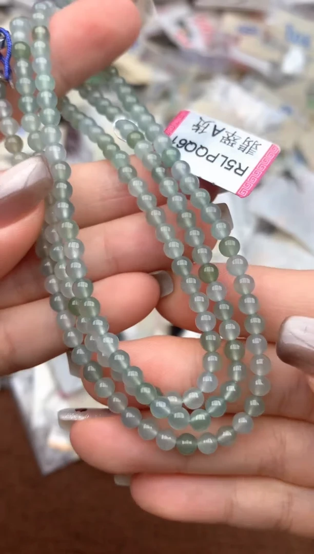 未镶嵌挂件翡翠—